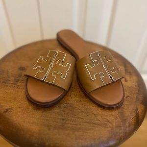 Tory Burch Flats. Tan with gold emblem. Size 8.5.